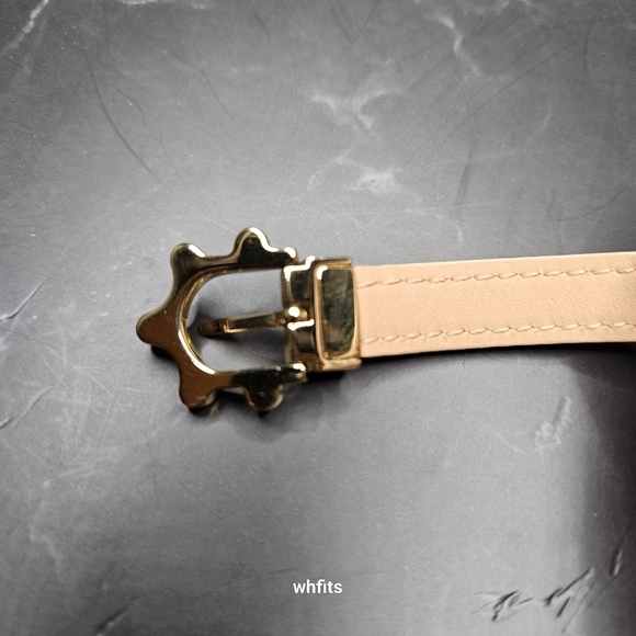 Louis Vuitton Vernis Powder Yellow Leather Bracelet - Picture 2 of 6